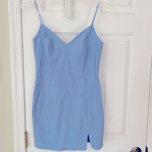 Urban Outfitters Sky Blue Lightweight Notched Mini Dress W Adjustable Straps (S) - Picture 1 of 8